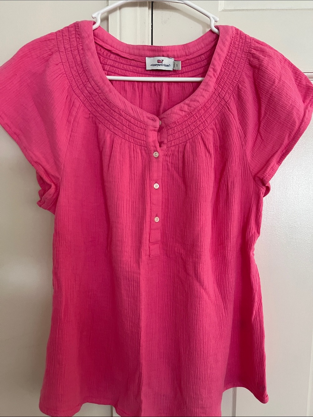 New w/o Tags, size S, Vineyard Vines Hot Pink Short-Sleeve Button Henley Top